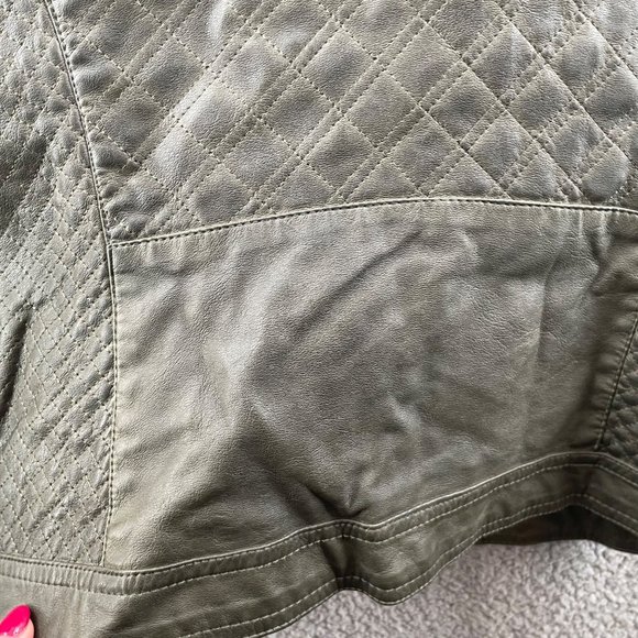 Odyn Womens Faux Leather Jacket Full Zip Quilted Biker Moto Size Medium - Picture 13 of 14